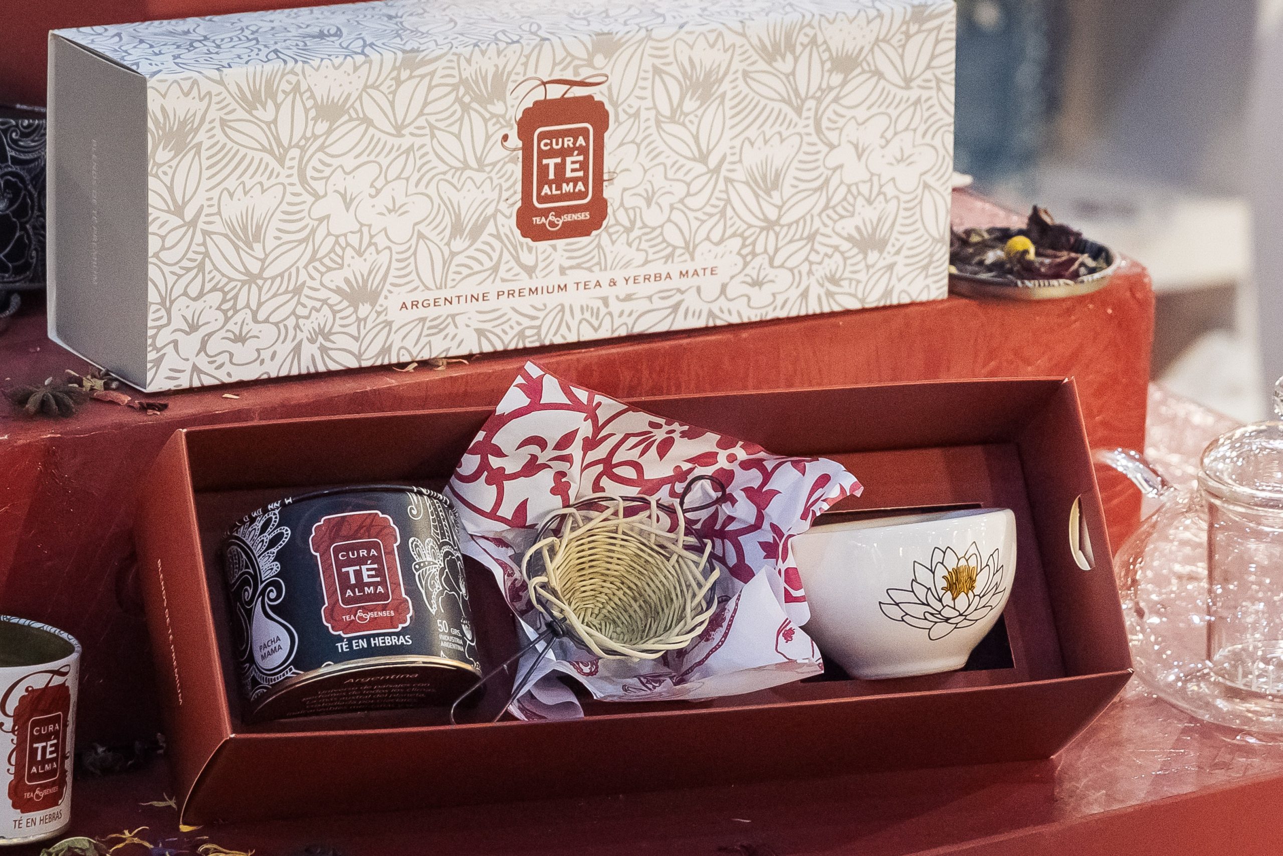 Estuche de Regalo con Té, Cuenco e Infusor de fibra vegetal