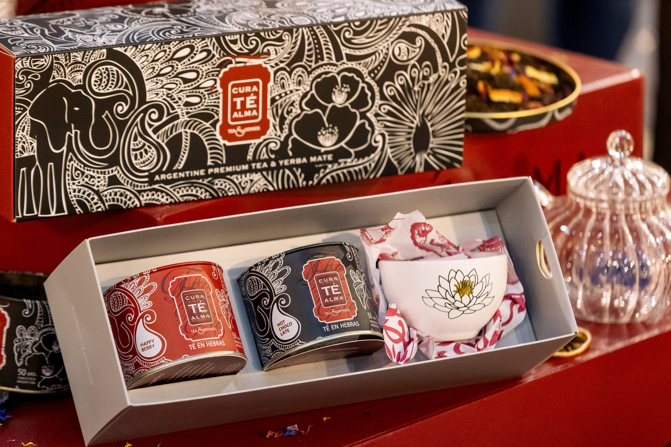 Estuche de Regalo con Té y Cuenco